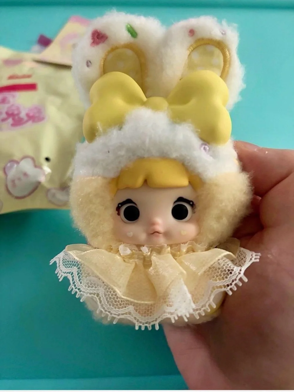 Nommi Sweetheart Bunny figurine - Pudding Cream